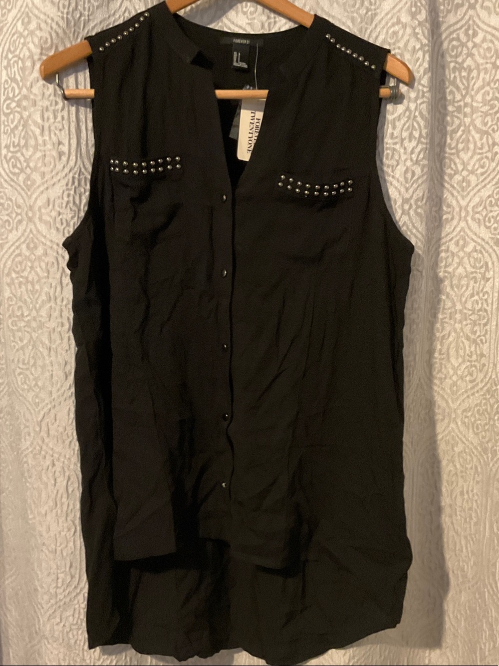 Forever 21 Black Sleeveless Stud-Trim Button Front Top Size L